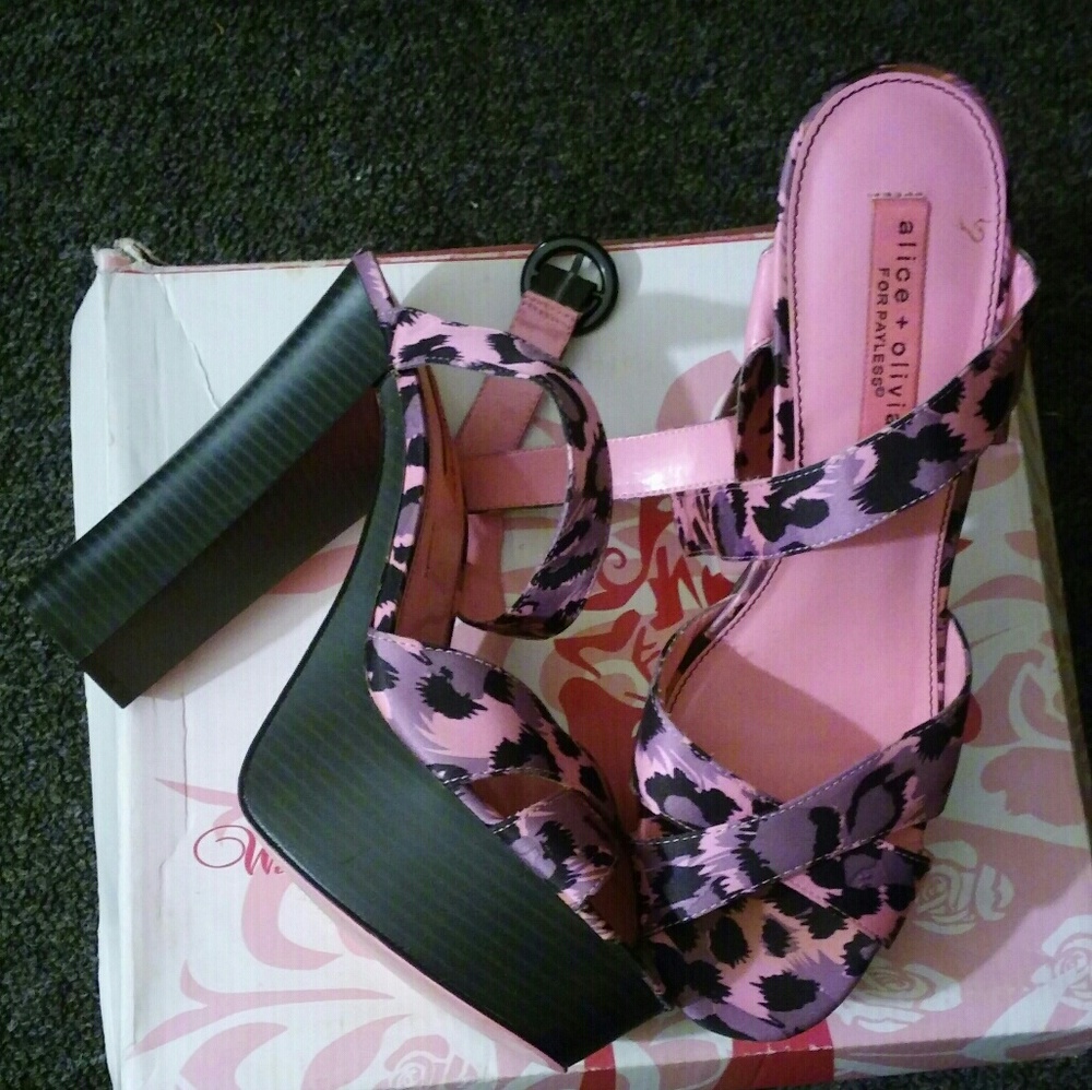 Pink Cheetah print platform chunky heel shoes